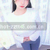数据柱状几何图形，亮色色块组合